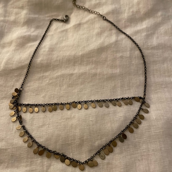 Fancy metallic disc necklace - Picture 4 of 5